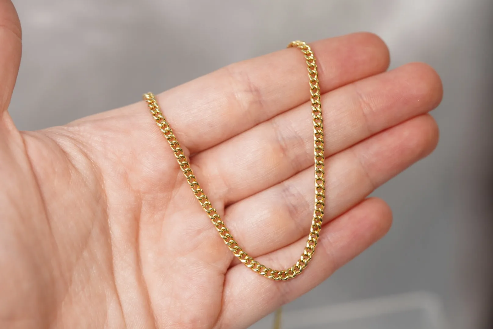 10k Timeless Elegance – Medium Hollow Cuban Link Chain Crafted for Bold, Refined Style