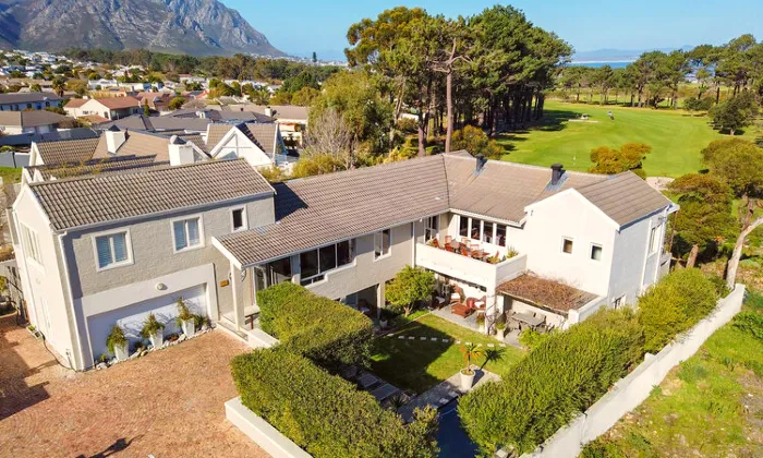 Western Cape: 2-Night B&B Stay for Two including Breakfast at Hermanus Lodge on the Green